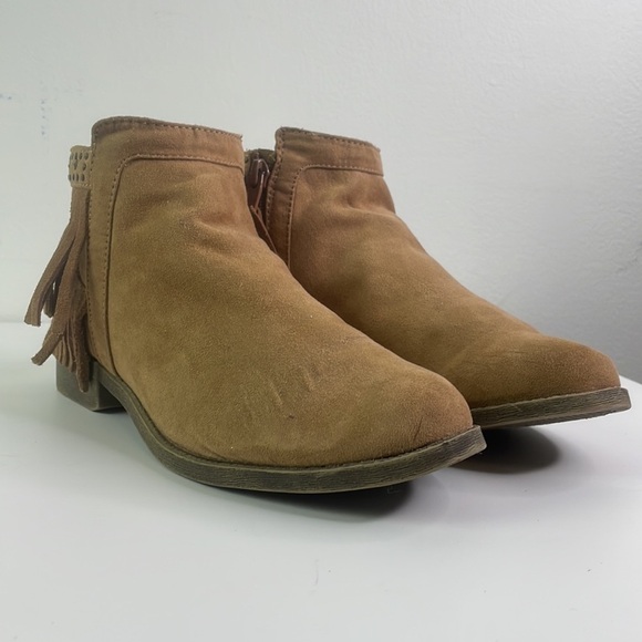 Massimo Vegan Suede Fringed Booties Side zip 6.5M - Picture 11 of 12